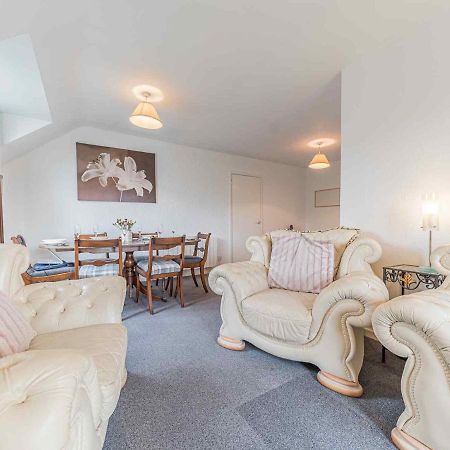Pass The Keys Comfortable 3 Bed In Central Bowness With Parking Windermere Esterno foto