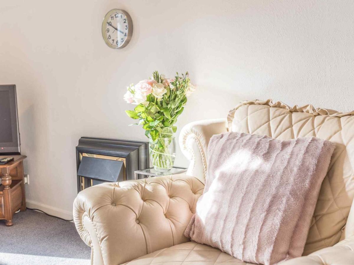 Pass The Keys Comfortable 3 Bed In Central Bowness With Parking Windermere Esterno foto