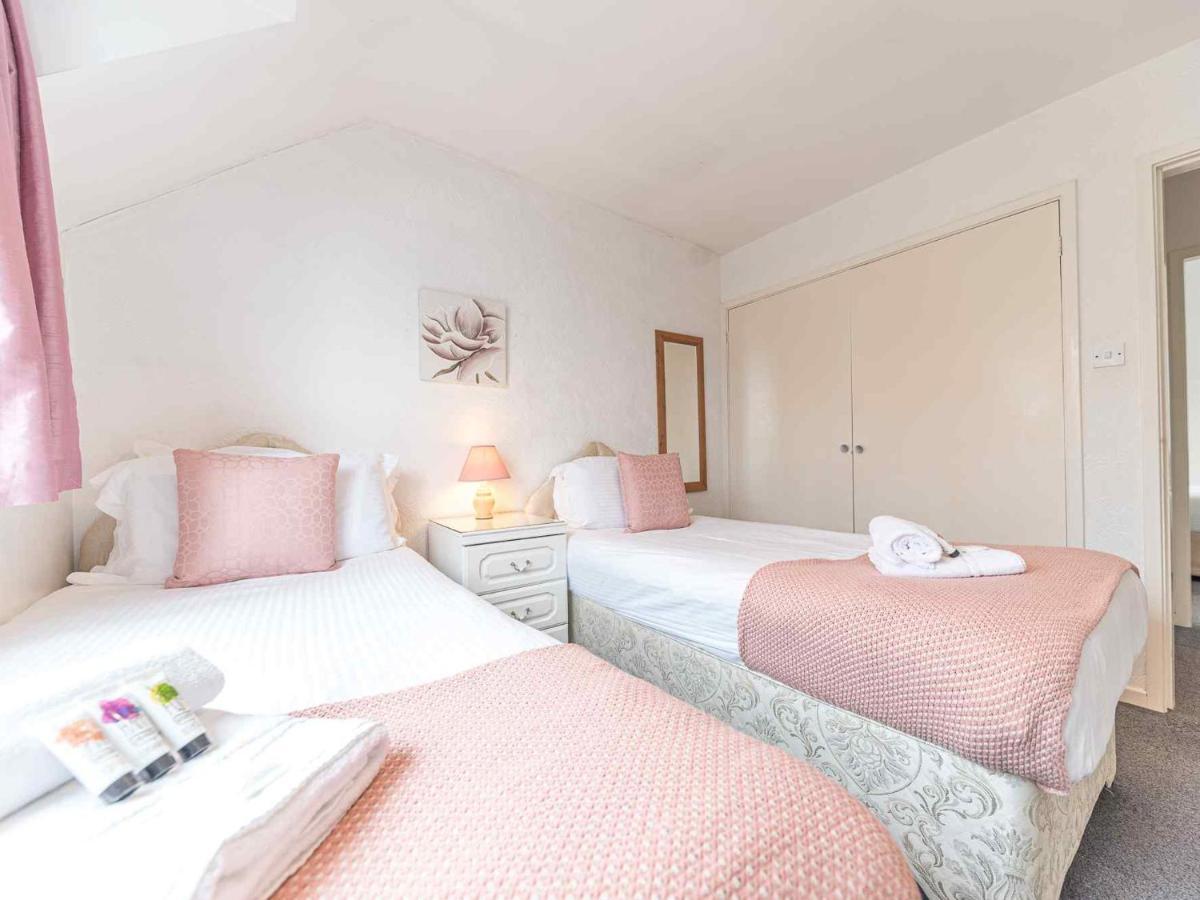Pass The Keys Comfortable 3 Bed In Central Bowness With Parking Windermere Esterno foto